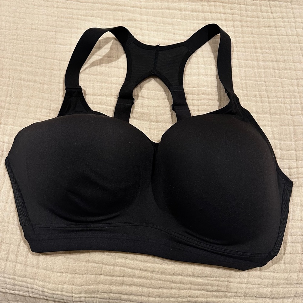 Victoria’s Secret VSX Incredible Max Sports Bra